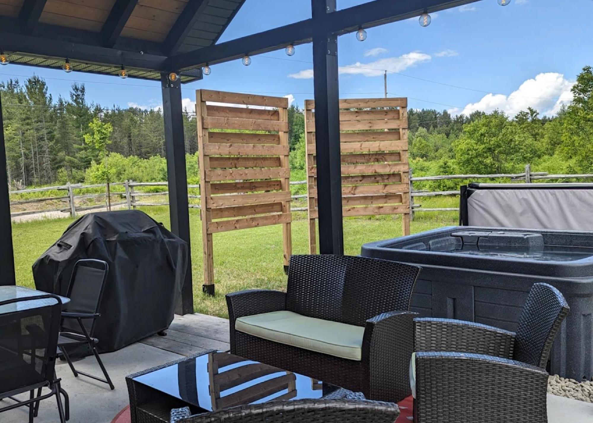 Les Chalets Double K # 3 Saint-Alexis-des-Monts Exteriör bild